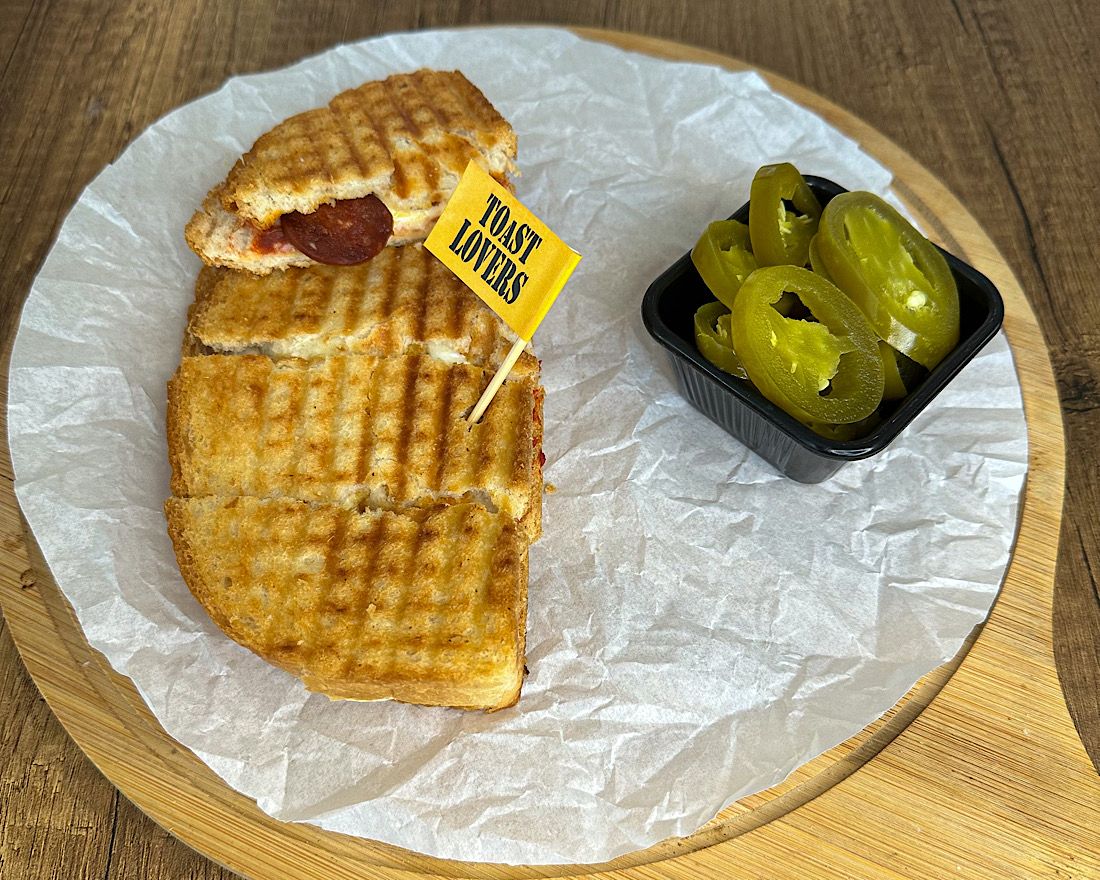 Sempatik Tost