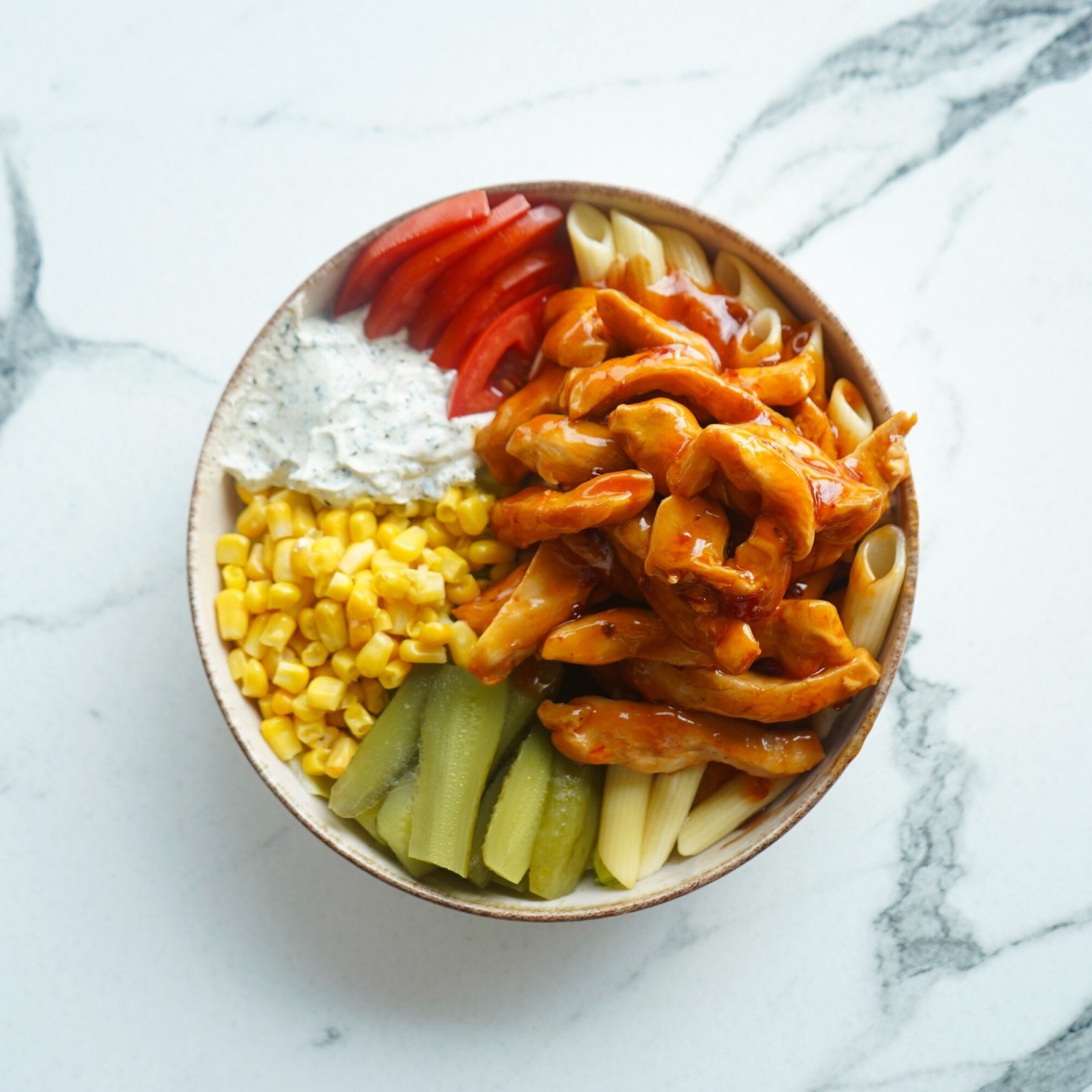 Sweet Chili Soslu Tavuk Makarna Bowl