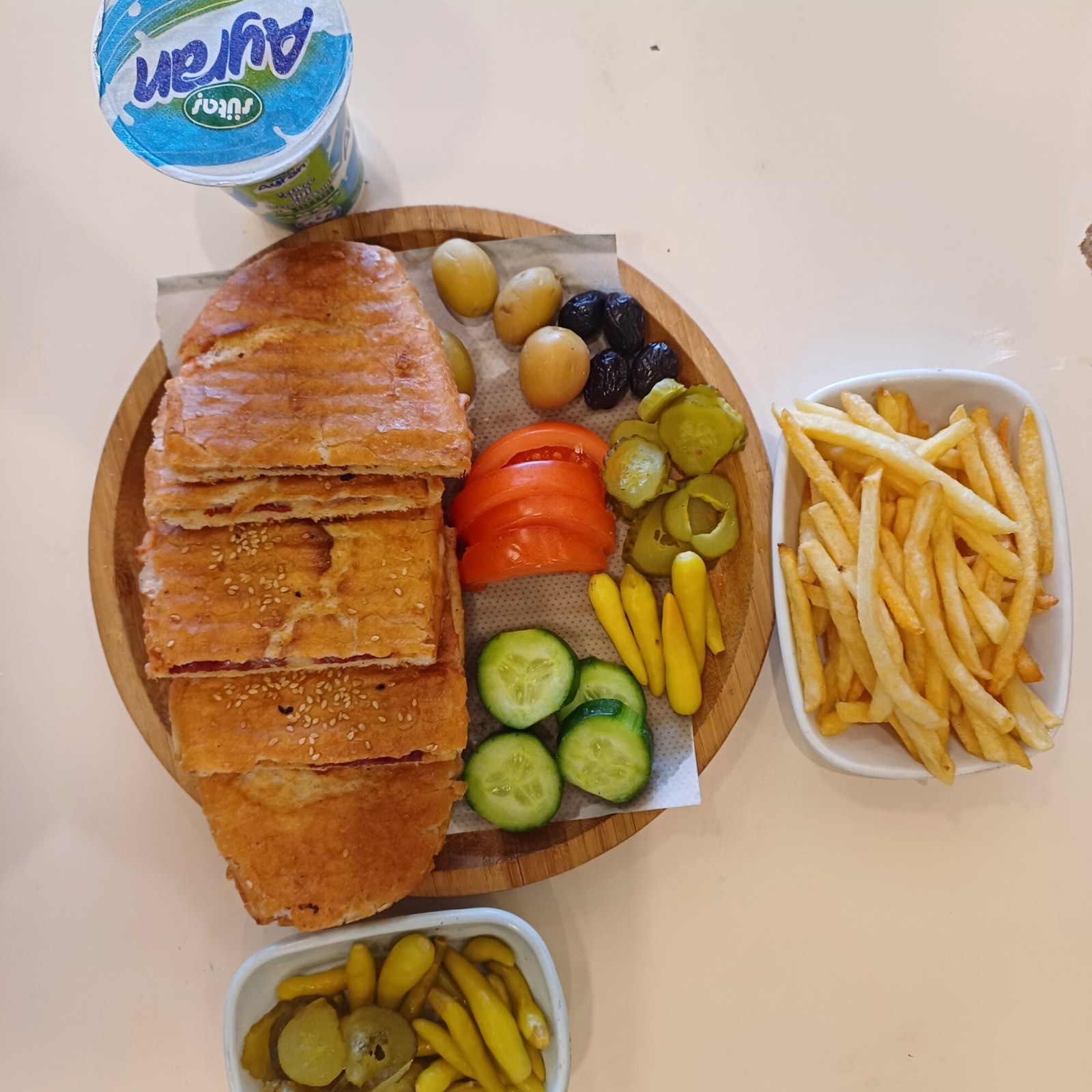 Yumurtalı Kaşarlı Tost