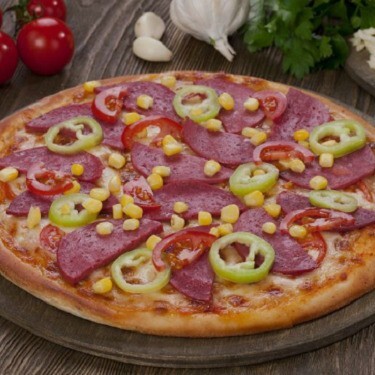 Süper Line Pizza Şöleni Vip Sos Küp Sucuk Jambonlu Salamlı Mantarlı Gurme Pizza (Büyük Boy)