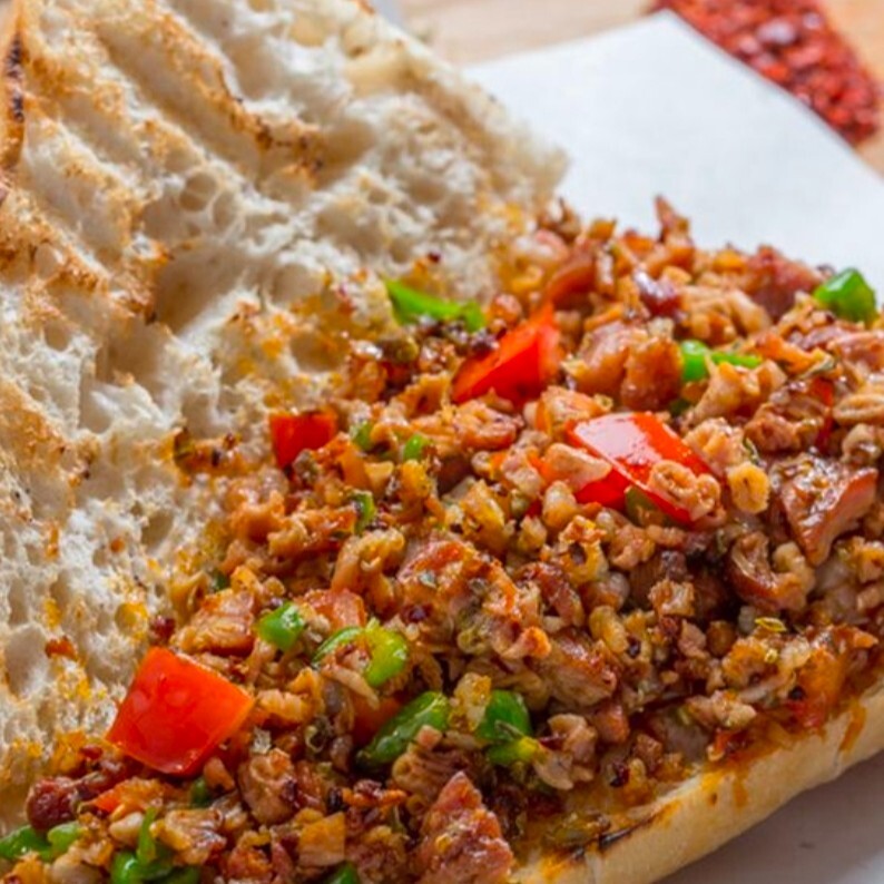 Yarım Ekmek Kıyma Kavurması