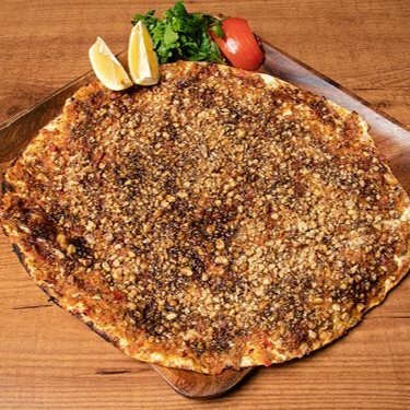Nar Ekşili Cevizli Lahmacun