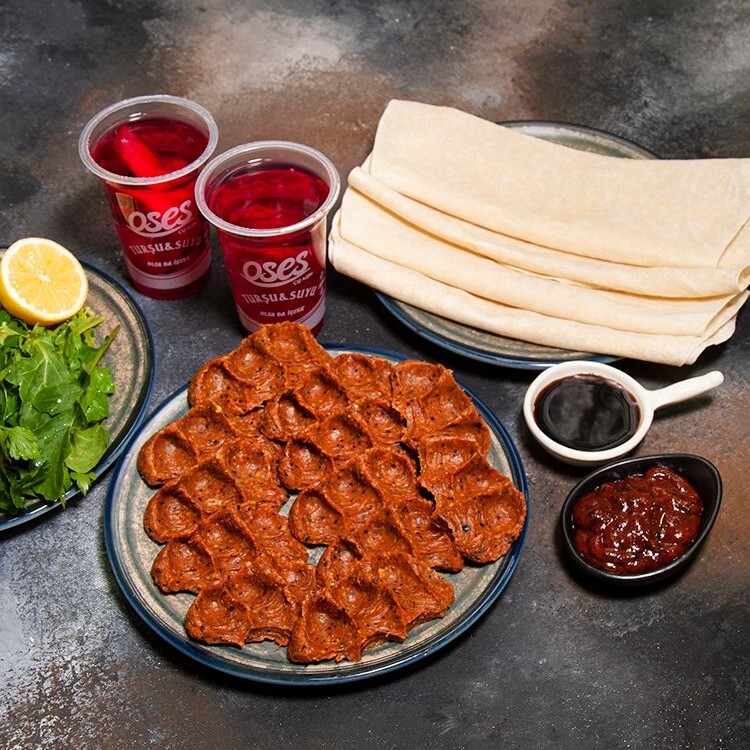 Çiğ Köfte (300 gr.) & Turşu Suyu Menü