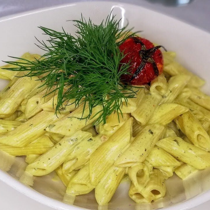 Köri Soslu Makarna