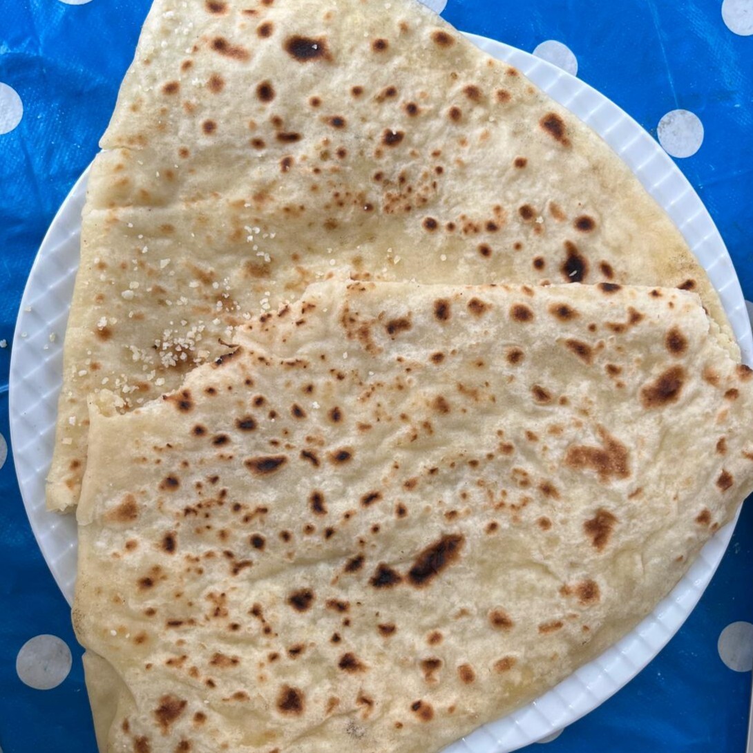 El Açması Peynirli Gözleme