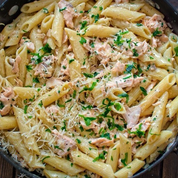 Ton Balıklı Penne