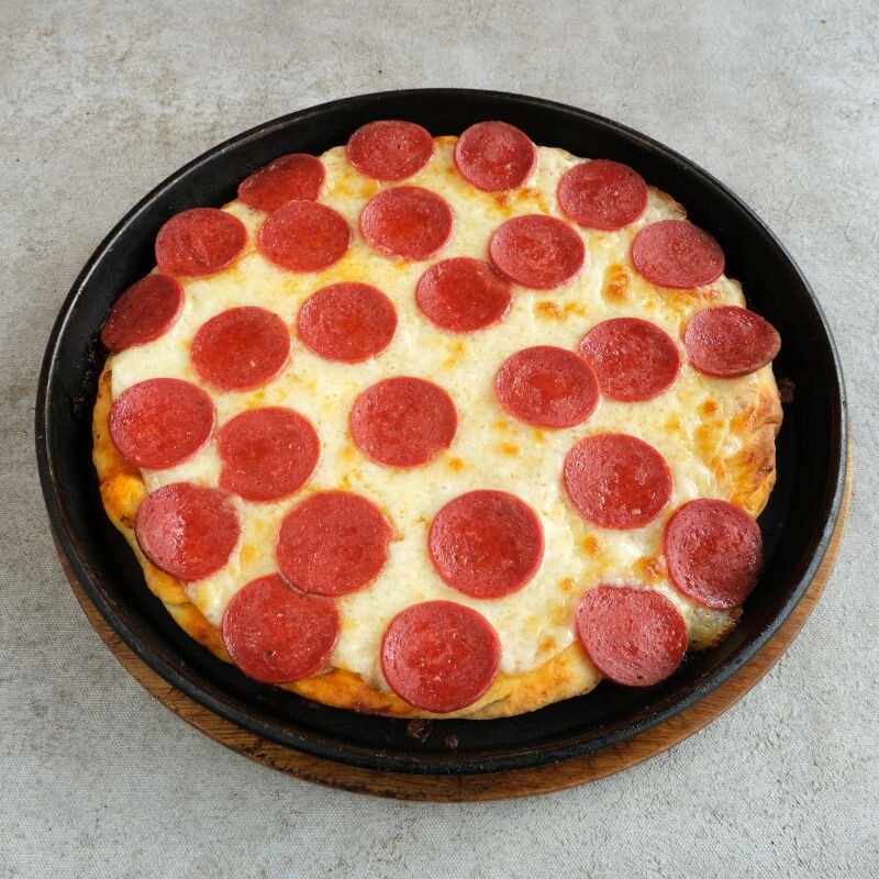 Sucuk Sever Pizza