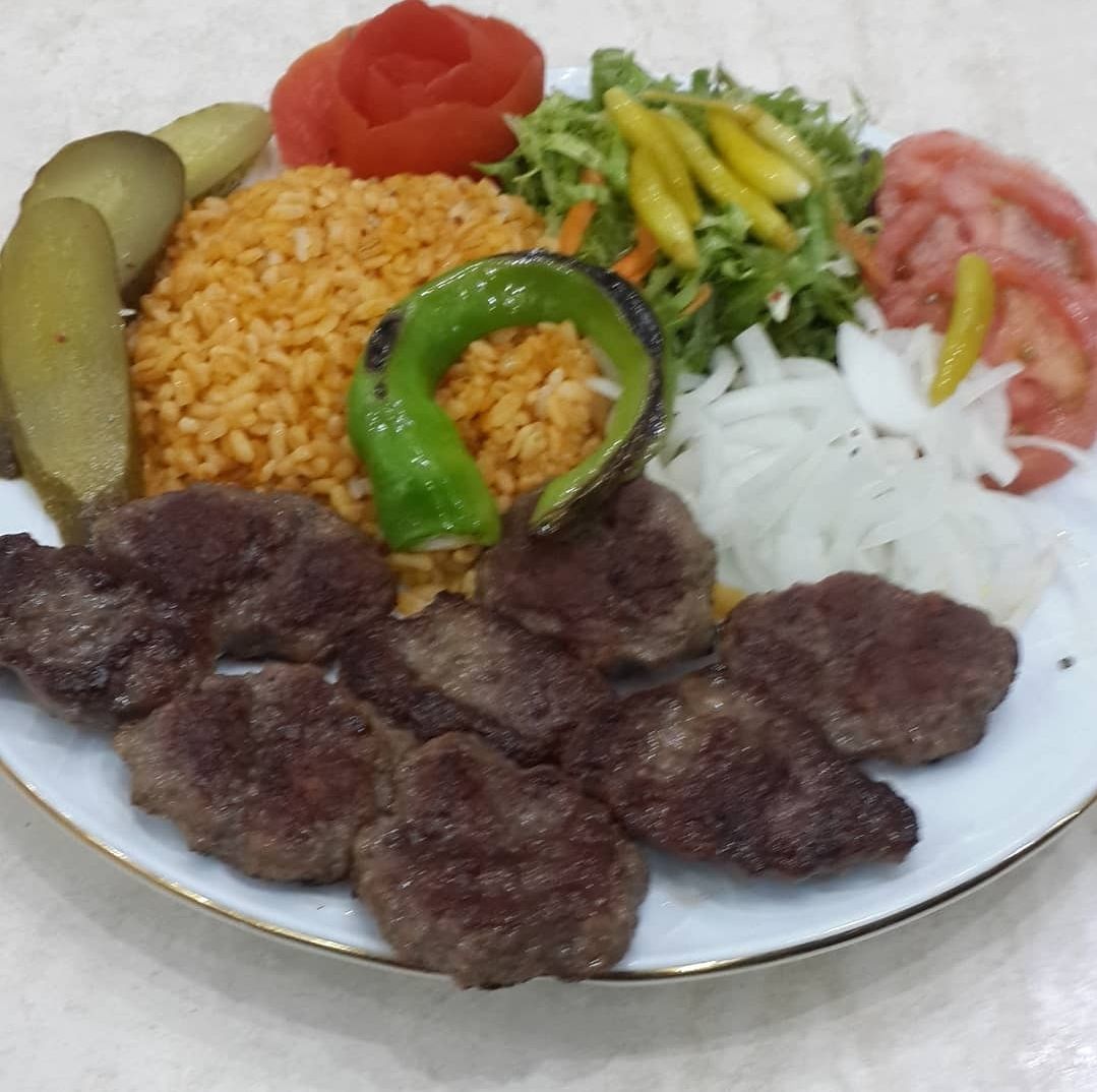 Servis Köfte Menü