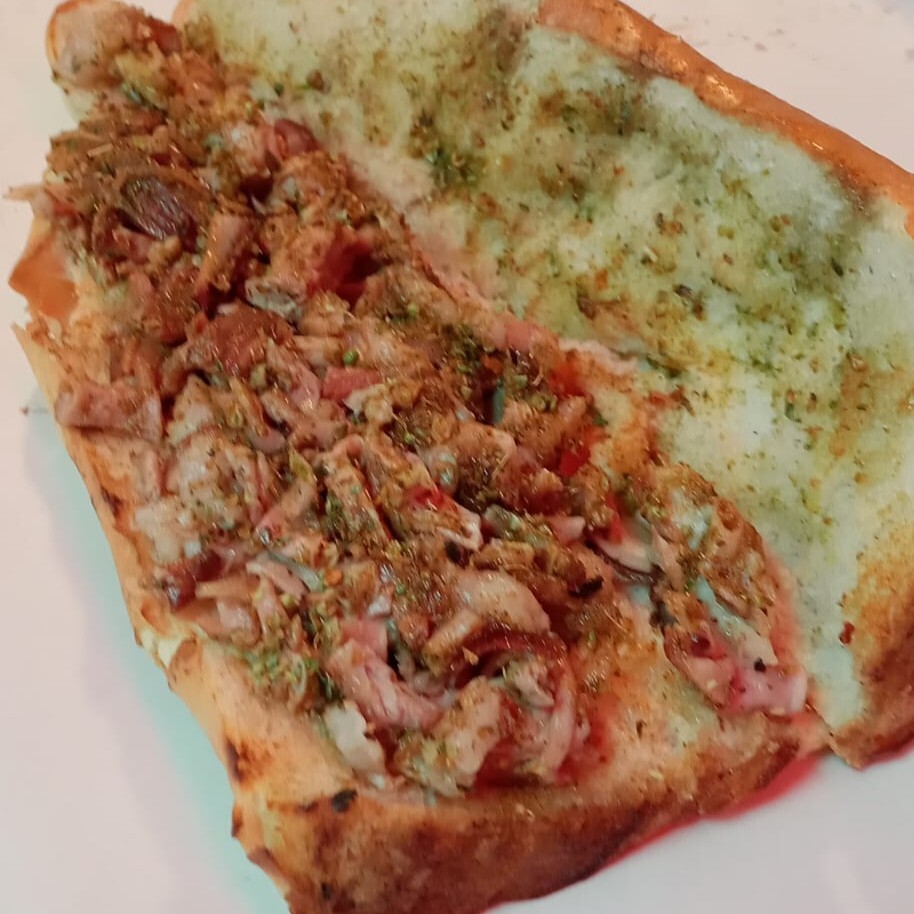 Kuzu Kokoreç Bütün Ekmek