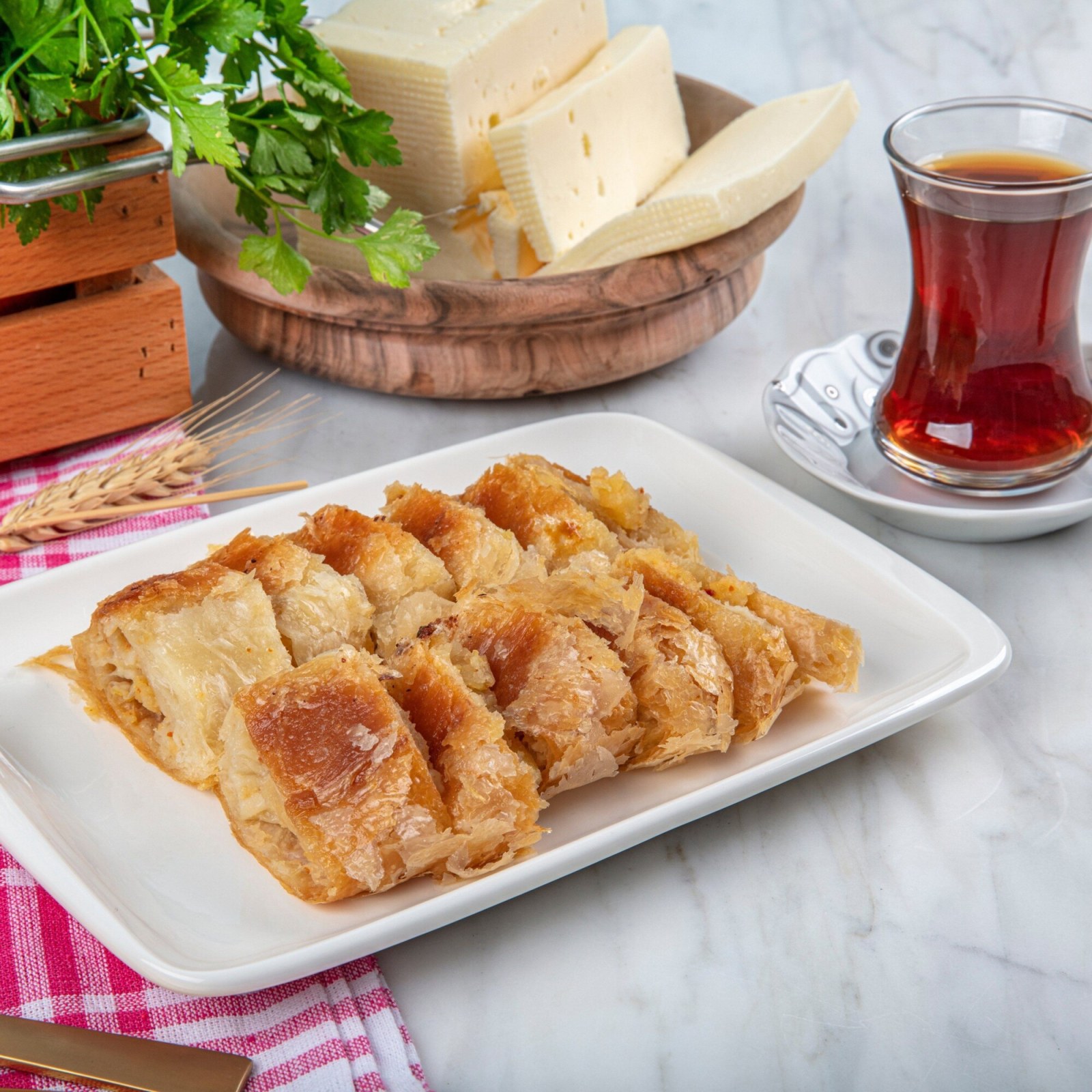 Kıymalı Börek (500gr)