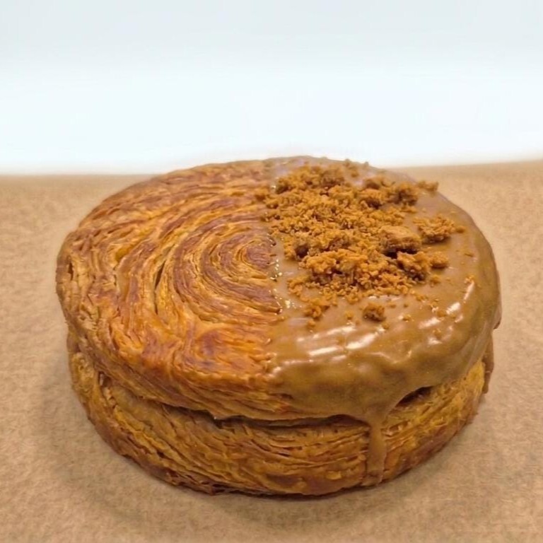 Lotuslu Roll Kruvasan