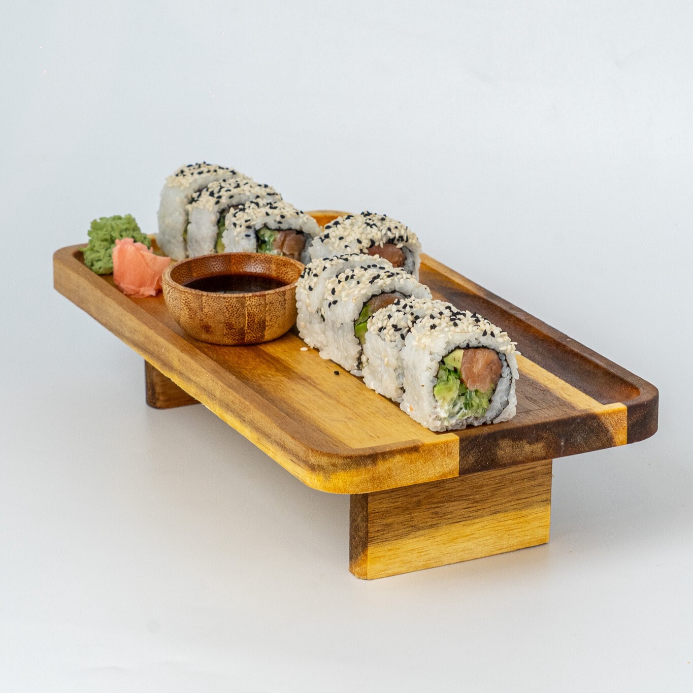 Sesame Salmon 8 Pcs