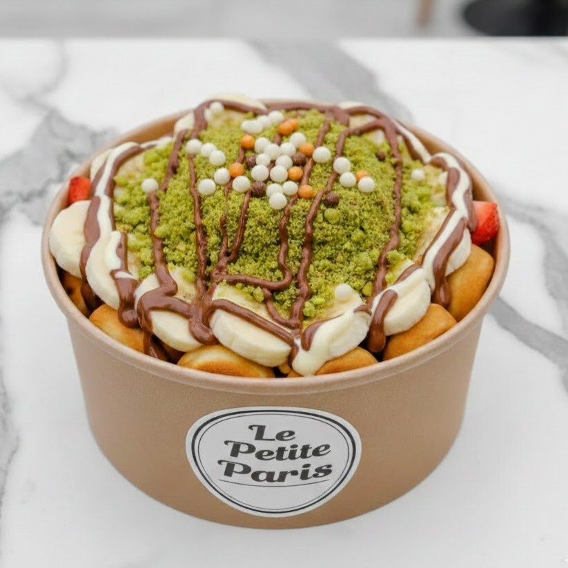 XXL Bowl Waffle (Muz-Çilek-Sütlü Çikolata Sosu)