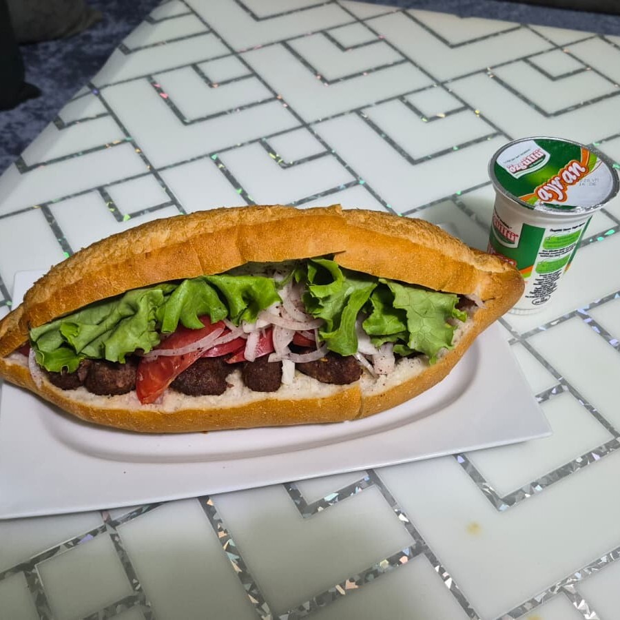 Tam Ekmek Köfte Menü 2