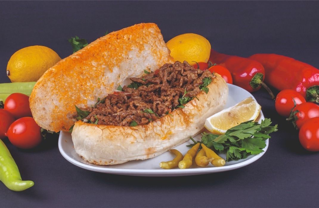 Yarım Ekmek Arası Et Tantuni