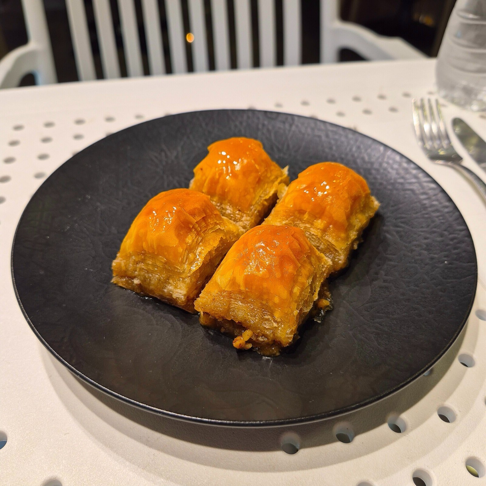 Klasik Cevizli Baklava (4 Adet)