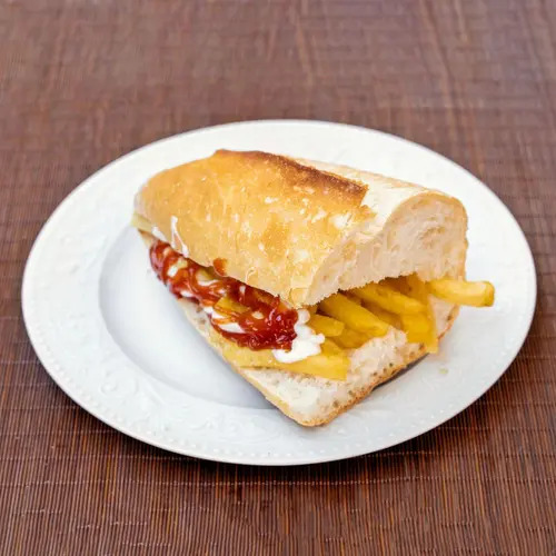 Ekmek Arası Kaşarlı Patso