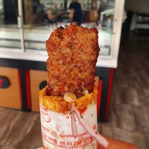 Adana Kebap Dili Dışarıda Dürüm