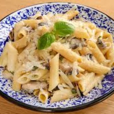 Kremalı Tavuklu Penne