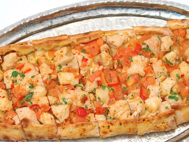 Tavuklu Pide