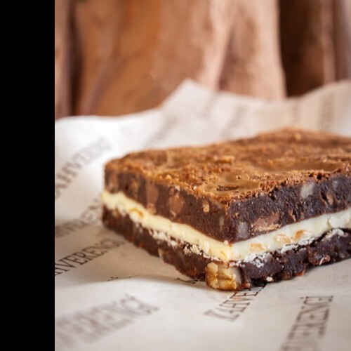Browni Beyaz Çikolatalı