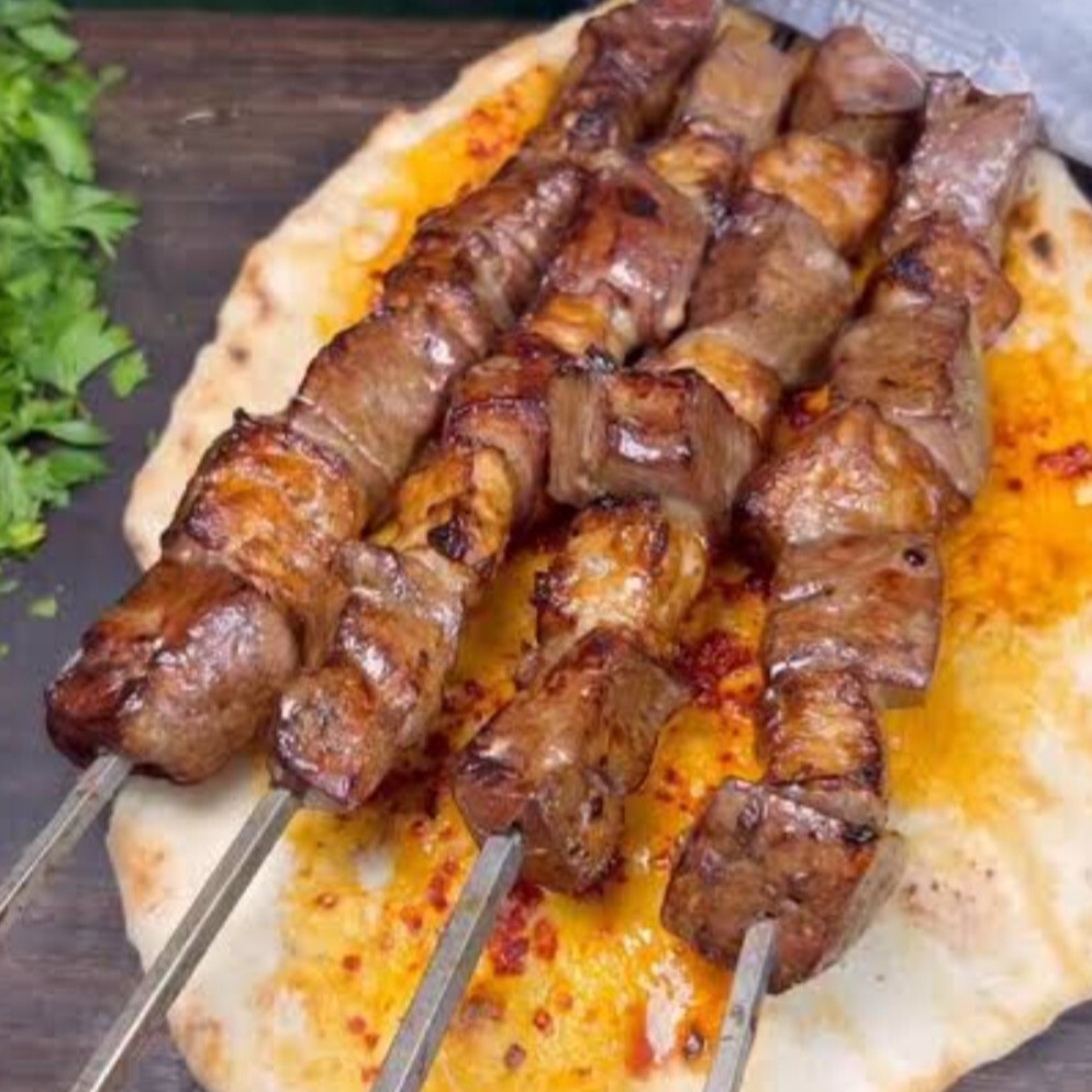 3lü Ciğer Şiş Dürüm 1litre Kola Menü