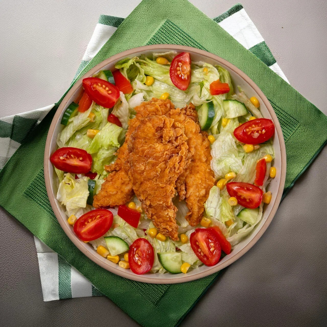 Çıtır Tavuk Salatası