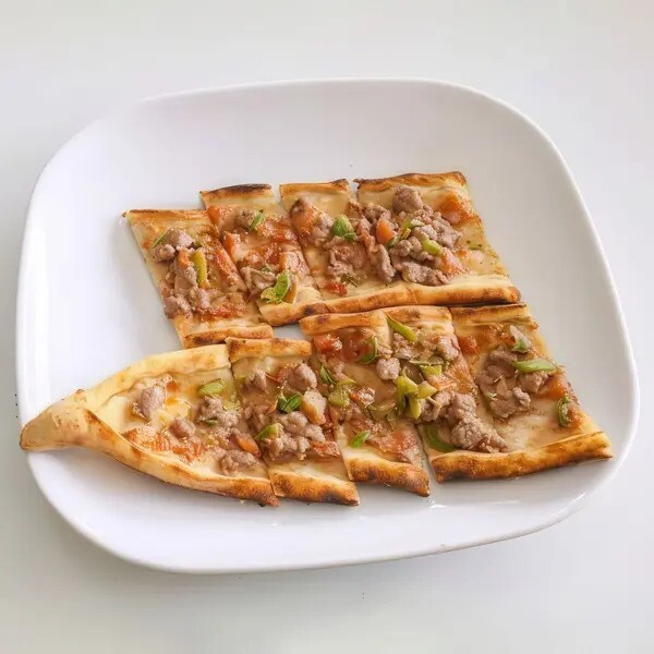 Kuşbaşılı Pide