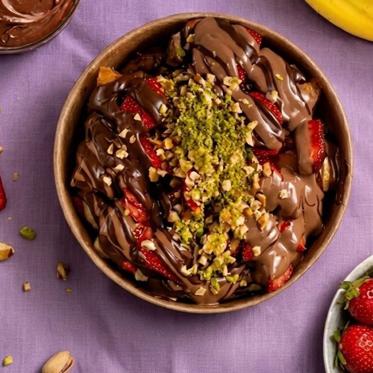 Sütlü Çilekli Bowl Waffle