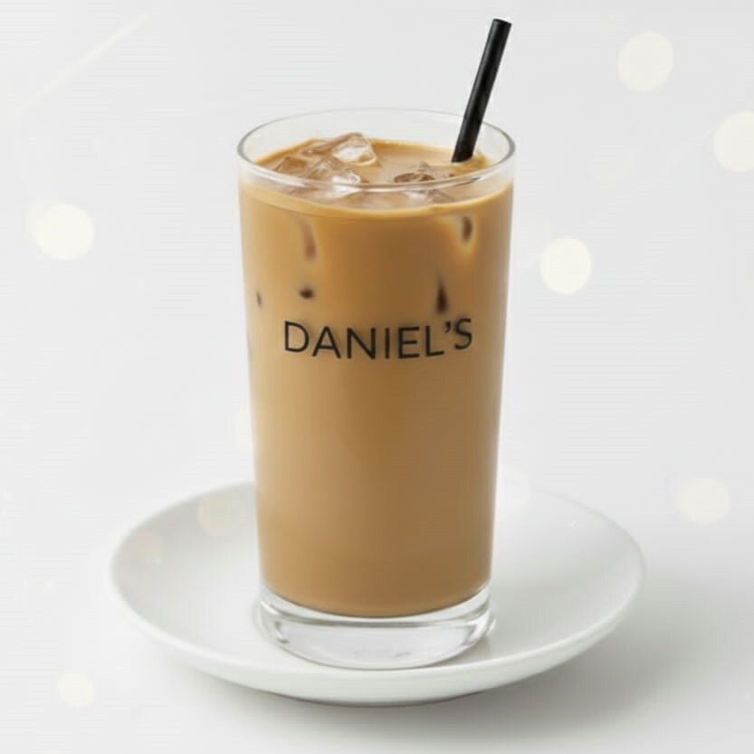 Iced Chai Tea Latte (14 oz)