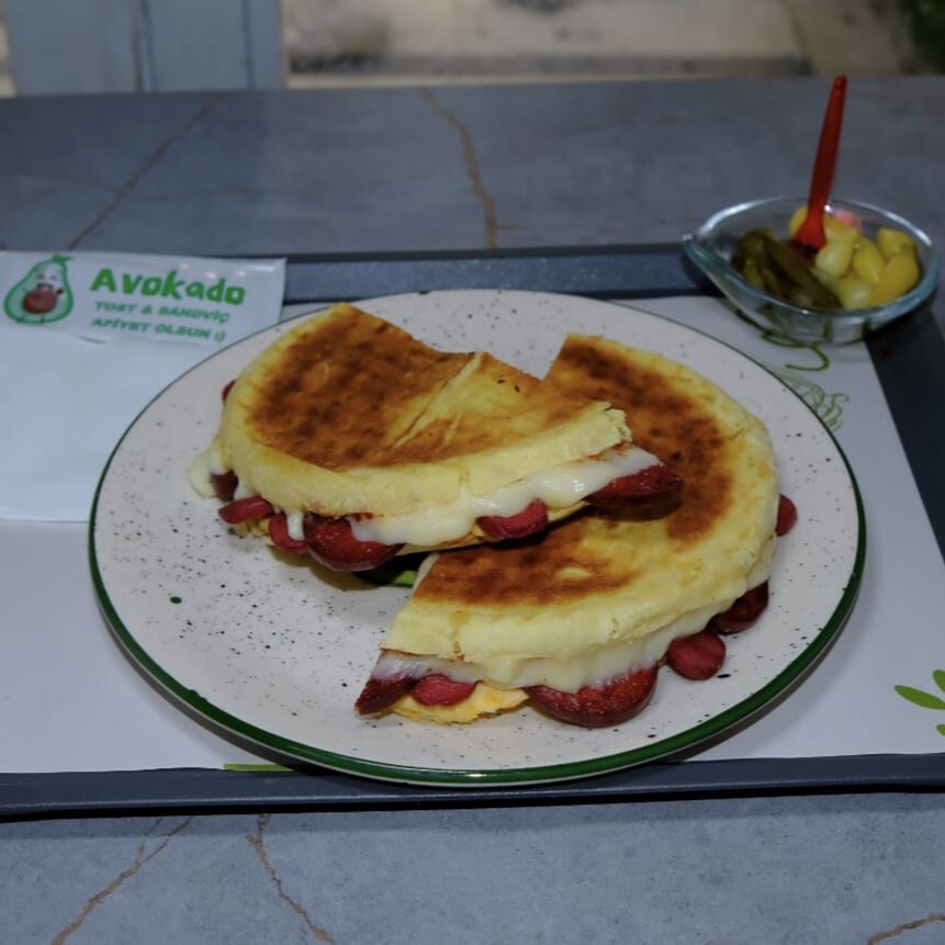 Dopdolu Tost ( Bazlama ekmek )