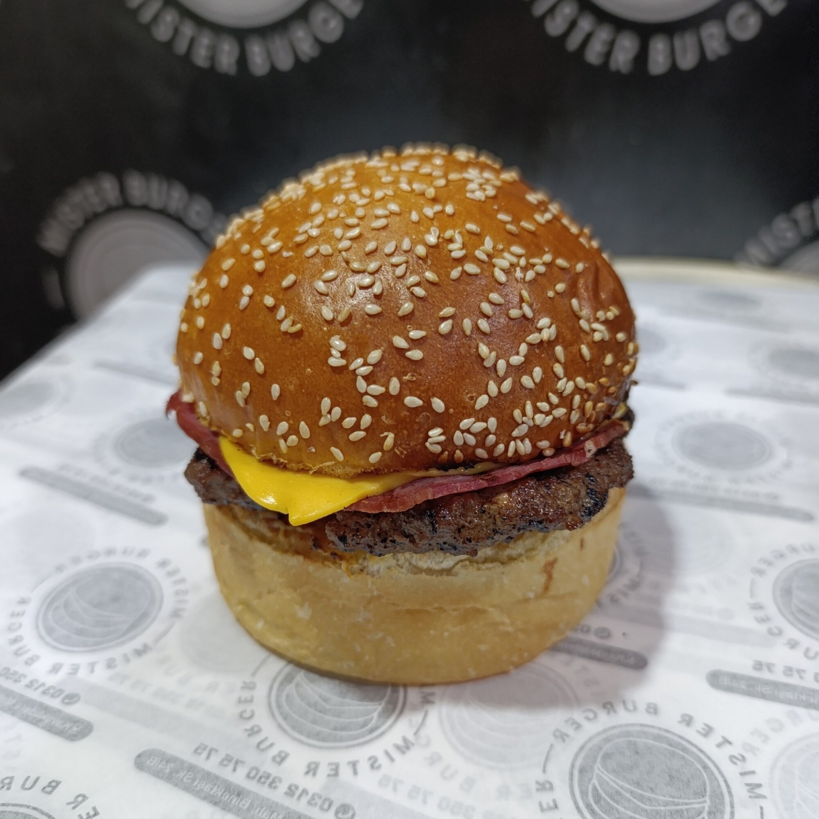 Mister Burger (Special Roast Beef Burger)