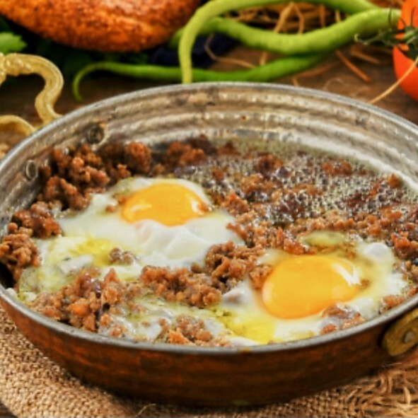 Kıymalı Kaşarlı Yumurta