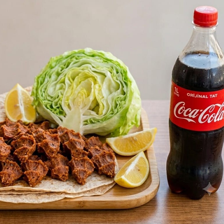 Çiğ Köfte (1 Kg) & 1 Litre İçecek Menü