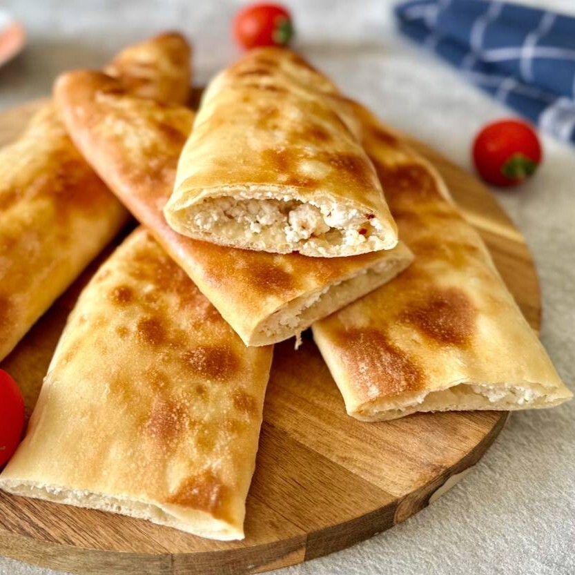 Peynirli Kır Pidesi