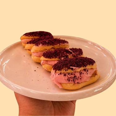 Frambuazlı Red Velvet Ekler ( 250 gr )