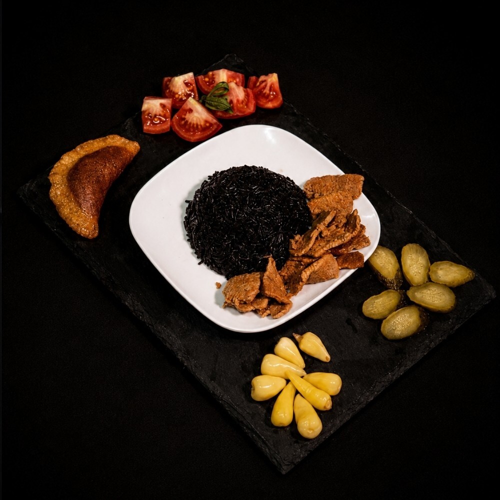 Kuzu Bonfile, Siyah Pirinç Pilavı