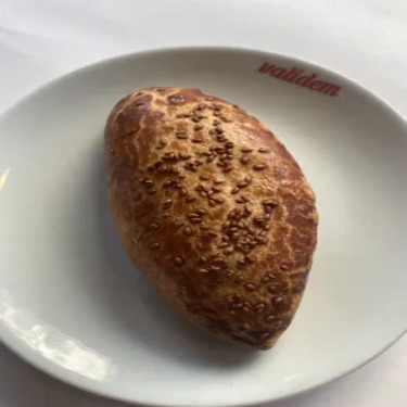 Kaşarlı Poğaça