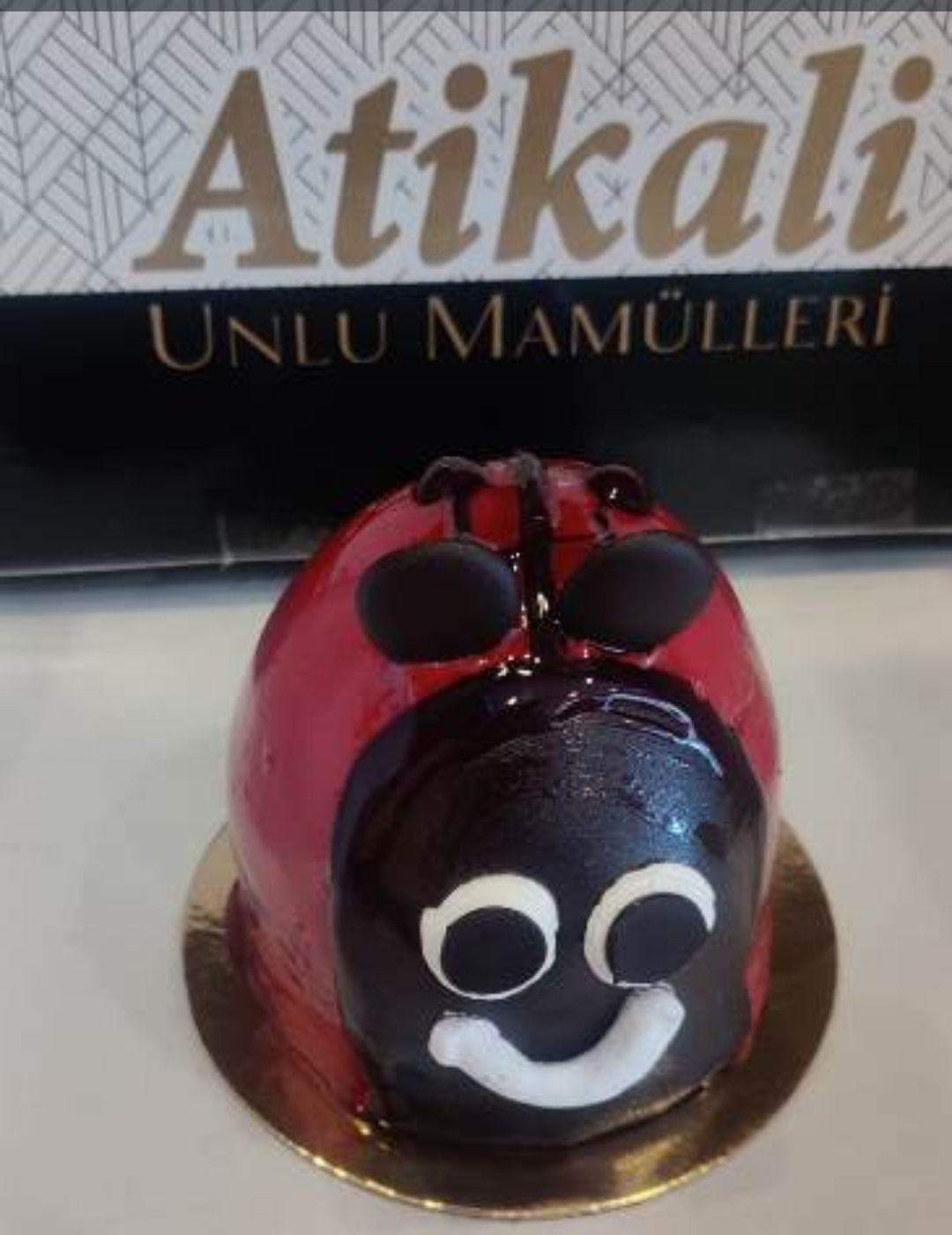 Uğur Böceği Pasta