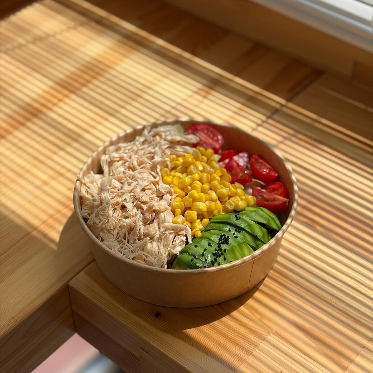 Haşlanmış Tavuklu Salata