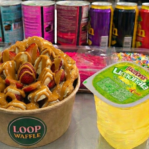 Karamelli Waffle Bowl + Limonata