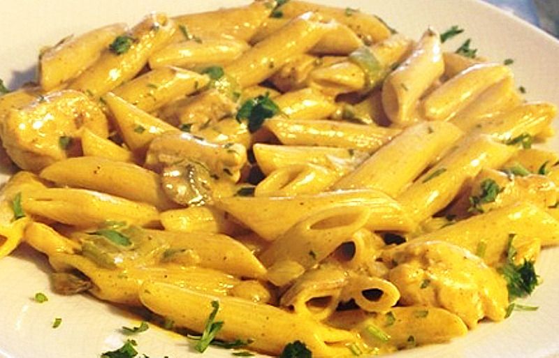 Köri Soslu Penne