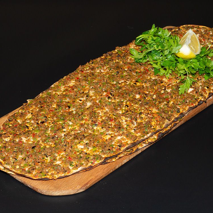6 Lahmacun 1 L İçecek