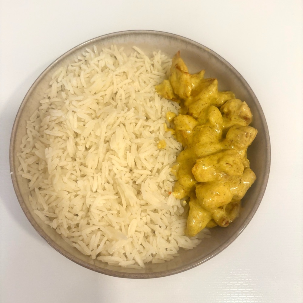 Köri Soslu Tavuk & Basmati Pirinç Pilavı