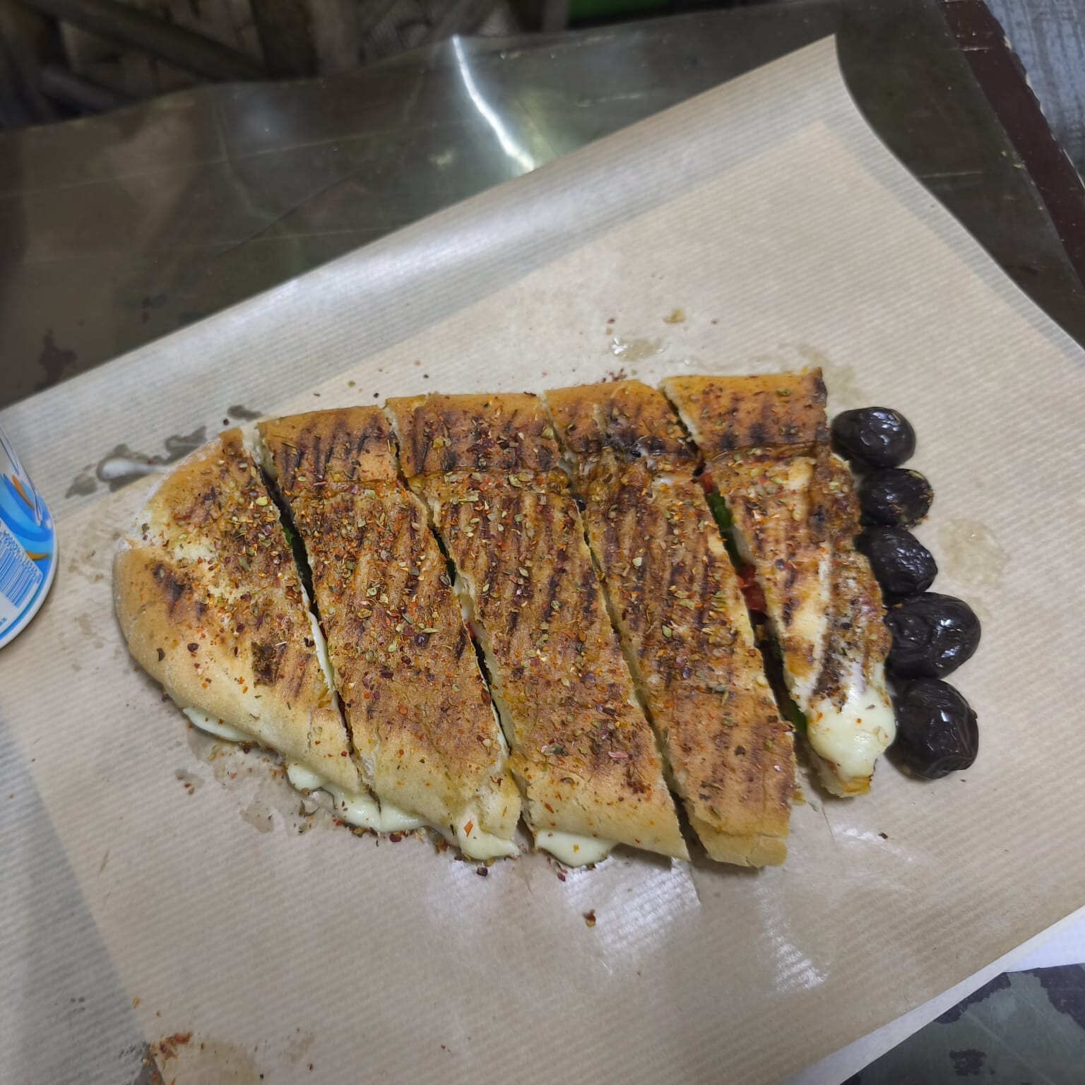 Yarım Kaşarlı Tost