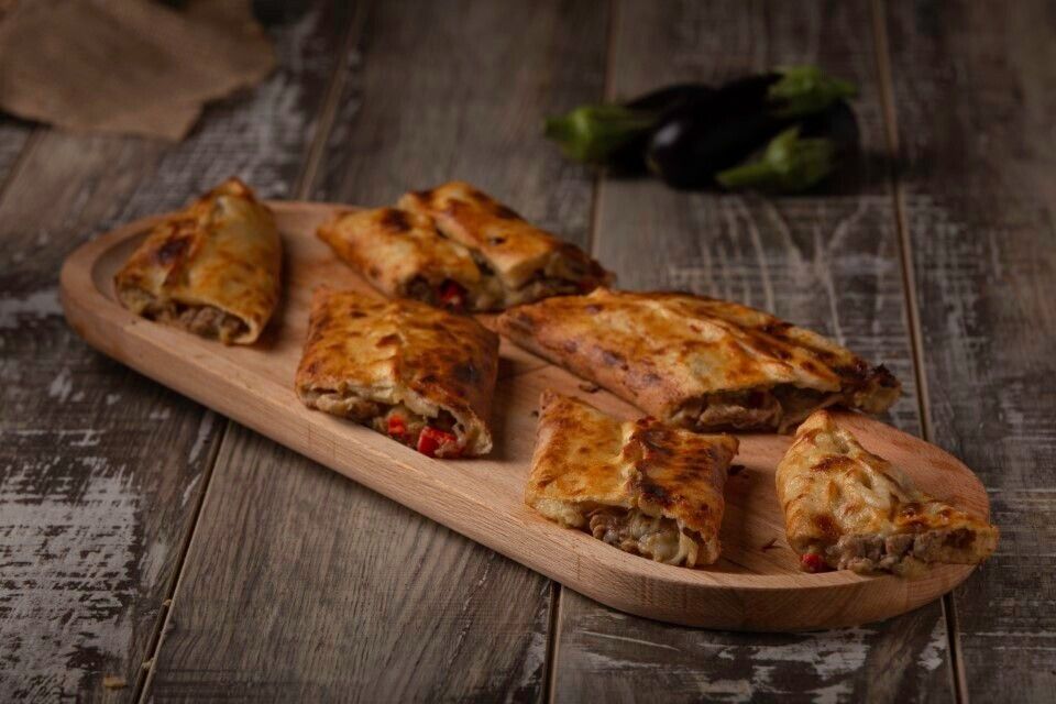 Patlıcanlı Kavurmalı Pide (Kapalı)