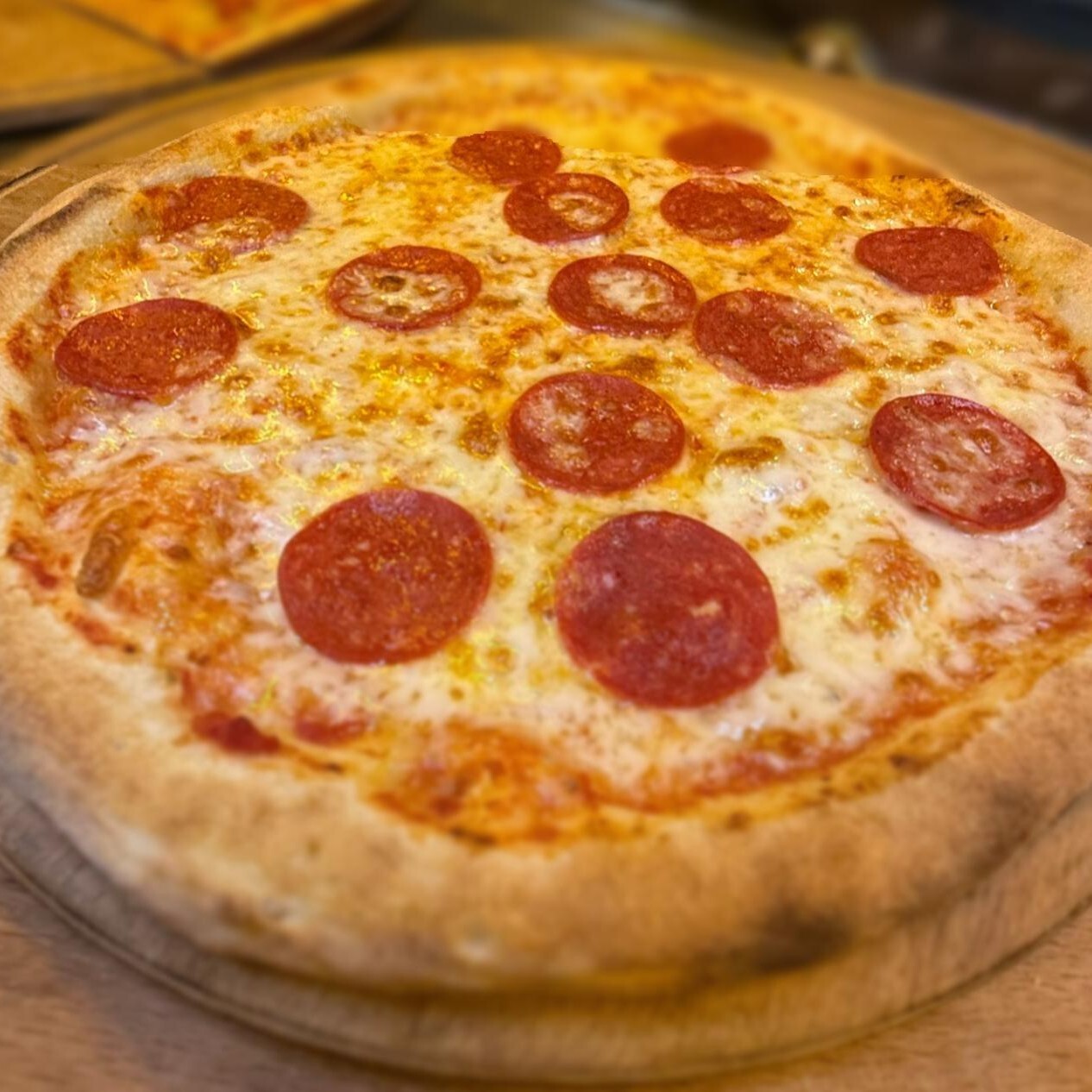 Pepperoni Dev Pizza 45 cm (Aile Boyu)