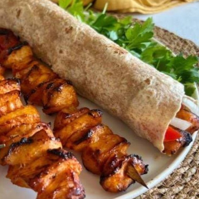 TAVUK ŞİŞ DÜRÜM + AYRAN (HEDİYE)