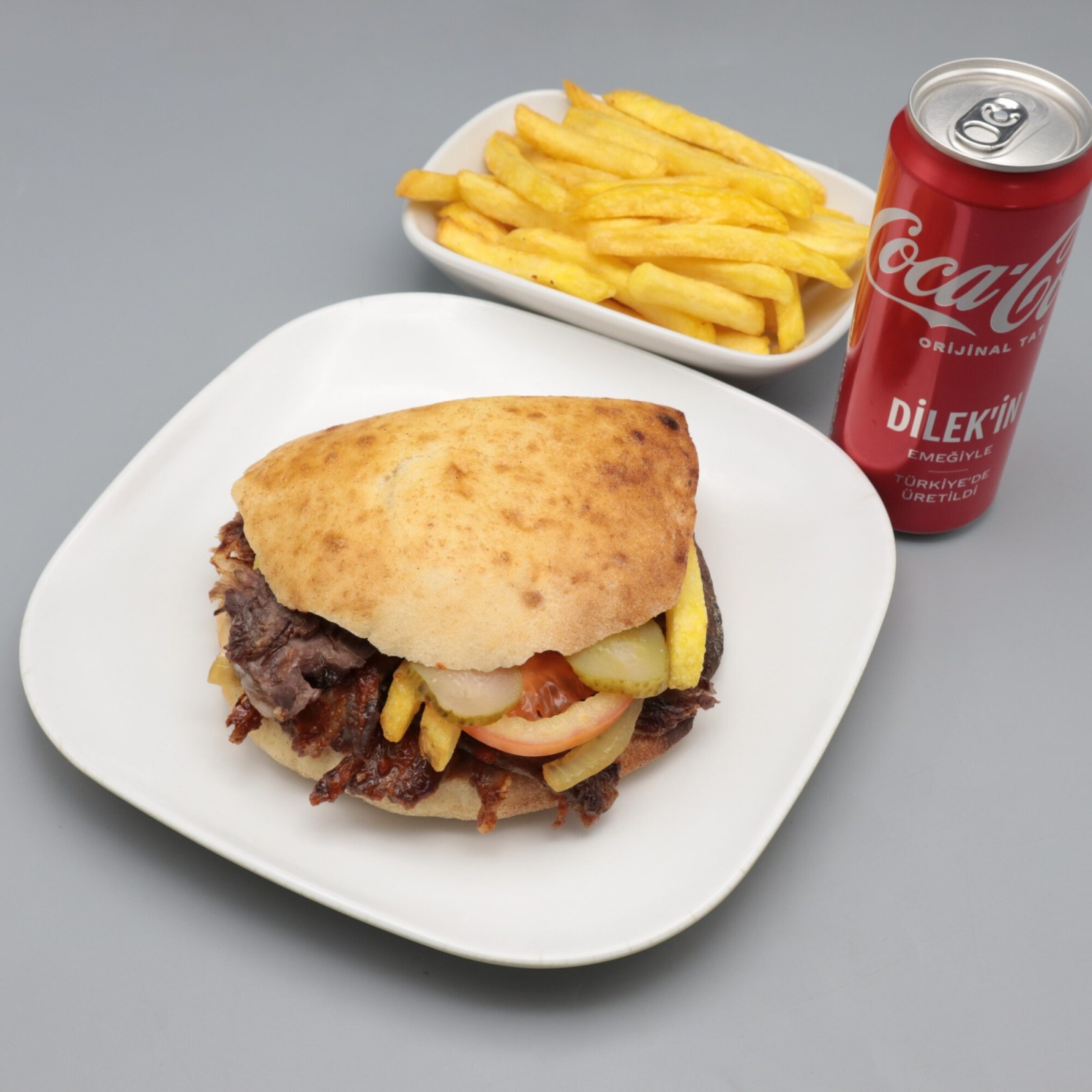 Tombik Ekmek Arası Et Döner Menü