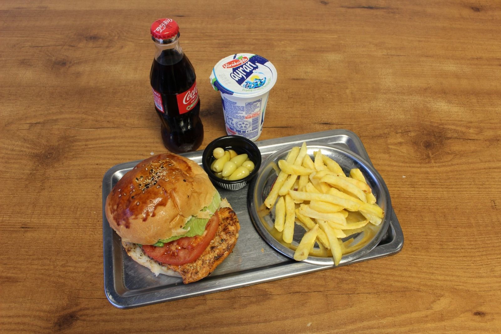 Tavukburger Menü